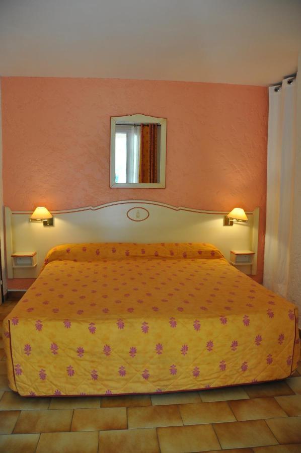 La Cigaliere Hotel Le Beausset Phòng bức ảnh